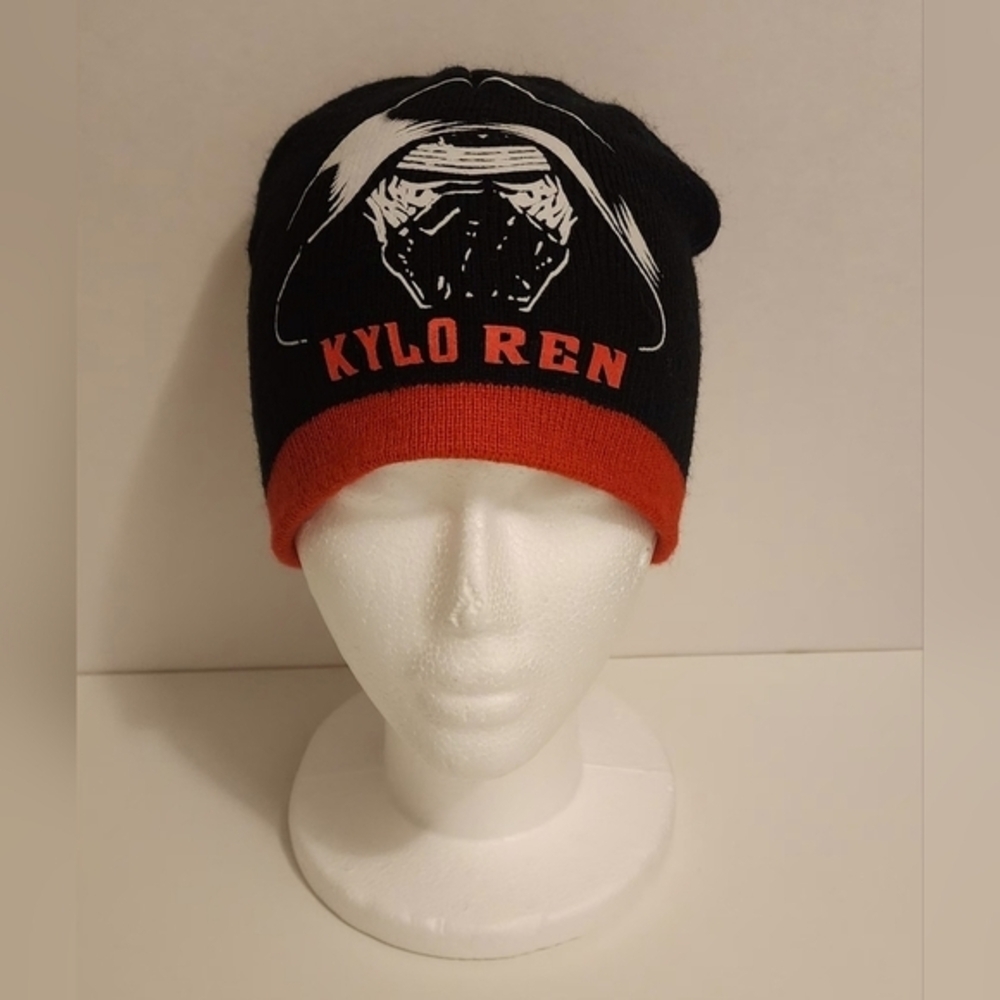 Star‎ Wars Kylo Ren Kid's Beanie Hat. Red & Black.  Size 2T-5T